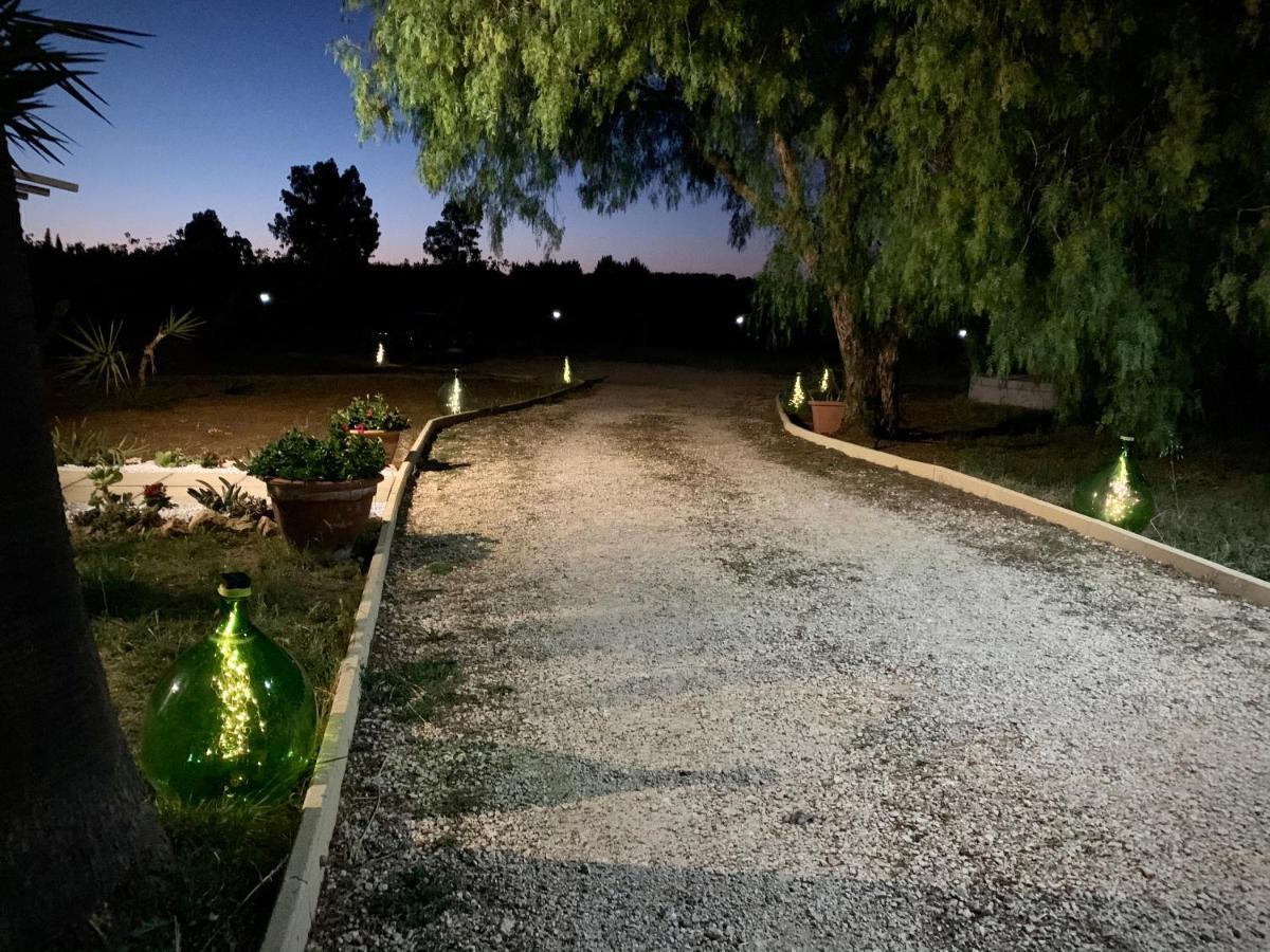 Borgo Casinello Villa มารินา ดิ พิสติชชี ภายนอก รูปภาพ